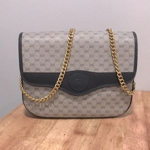 ⭐️ Vintage 1980’s Gucci Coated Canvas Leather Bag